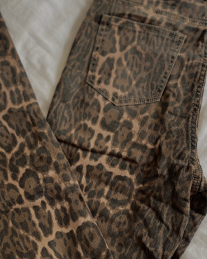 Pantalones de Vestir con Estampado Leopardo